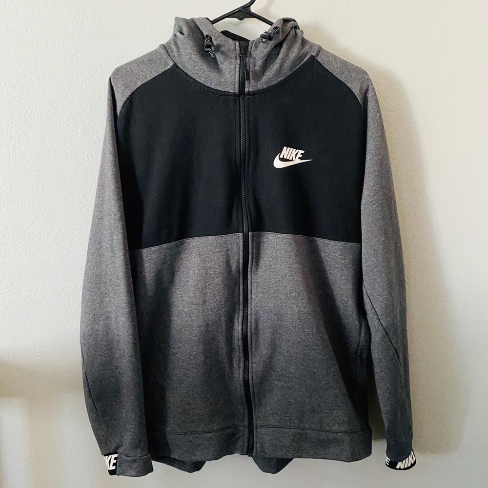 Nike Sweater